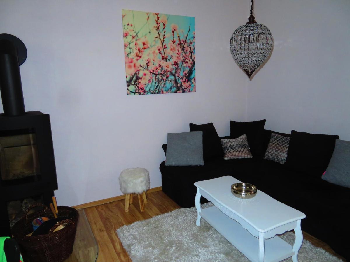 Kastavengrund - Ferienhaeuser Mit Kamin ลีเคน ภายนอก รูปภาพ